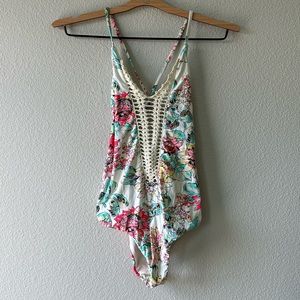 Billabong Onepiece Swimsuit Medium nwot
